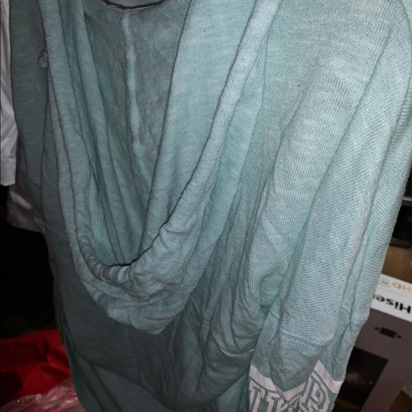 Pink Victoria secret sweater - Picture 3 of 4